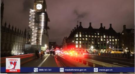 Không khí đón Năm mới 2022 tại Anh