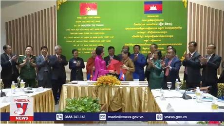 Thắt chặt tình đoàn kết hữu nghị Việt Nam - Campuchia