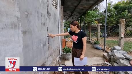 Nhiều nhà dân ở gần đập hạ lưu sông Dinh bị nứt