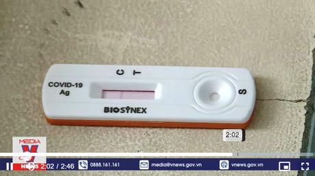 Tràn lan rao bán kit test phát hiện Omicron