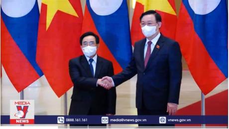 Chủ tịch Quốc hội hội kiến Thủ tướng Chính phủ Lào