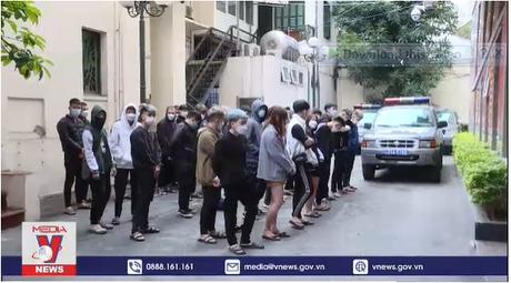 Xử lý nhiều thanh niên 