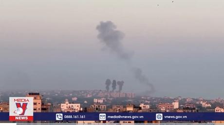 Israel không kích Gaza sau vụ bắn rocket