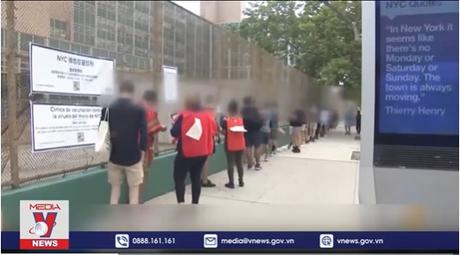 Người dân Mỹ xếp hàng dài tiêm vaccine đậu mùa khỉ 