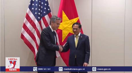 Bộ trưởng Ngoại giao Bùi Thanh Sơn gặp song phương Ngoại trưởng Mỹ và Nhật Bản