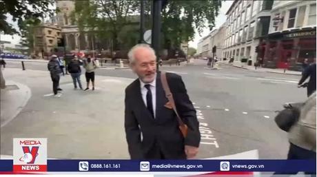 Tòa án Anh cho phép dẫn độ nhà sáng lập WikiLeaks sang Mỹ