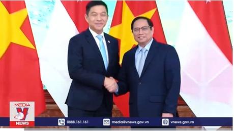 Thủ tướng tiếp Chủ tịch Quốc hội Singapore