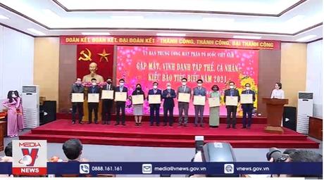 Vinh danh kiều bào tiêu biểu năm 2021