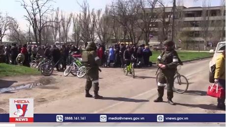 Ukraine tiếp tục gia hạn tình trạng thiết quân luật