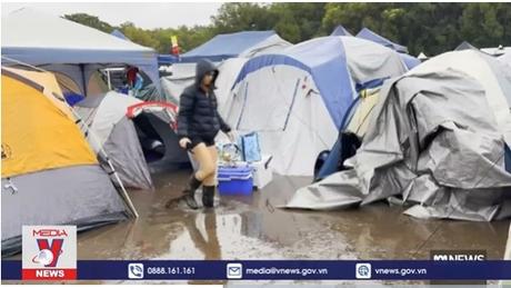 Lễ hội âm nhạc ở Australia hóa 