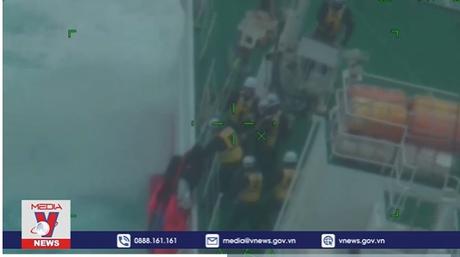 Thương vong tăng trong vụ lật tàu chở hàng ở ngoài khơi Nhật Bản