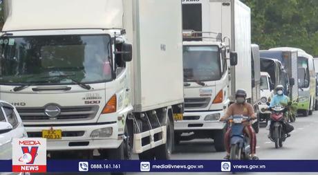 Ùn ứ xe đi đăng kiểm tại Sóc Trăng