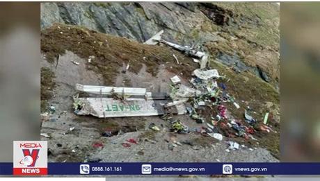 Tìm thấy 14 thi thể nạn nhân vụ rơi máy bay ở Nepal
