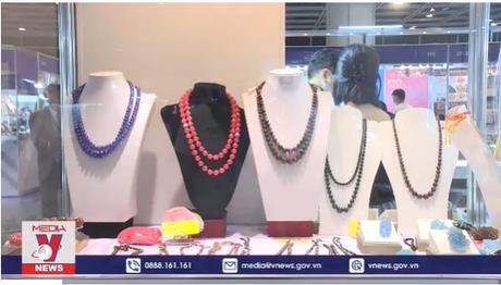 Doanh nghiệp Hong Kong (Trung Quốc) muốn mang đá quý Việt Nam ra quốc tế