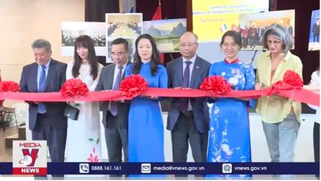 Sôi động Ngày hội đoàn hữu nghị và đoàn kết với Việt Nam