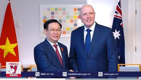 Chủ tịch Quốc hội Vương Đình Huệ tiếp Bộ trưởng Giáo dục và Lãnh đạo Đảng Đối lập Australia

