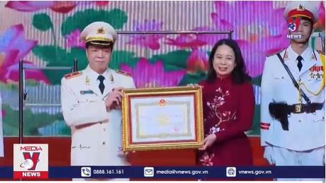 Quyền Chủ tịch nước dự Lễ kỷ niệm 70 năm Ngày thành lập lực lượng cảnh vệ