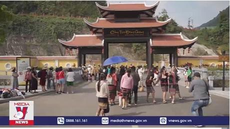 Đặc sắc Lễ hội mùa Xuân Cổng Trời Đông Giang