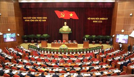 Ngày làm việc thứ nhất của Hội nghị giữa nhiệm kỳ Ban Chấp hành Trung ương Đảng khoá XIII