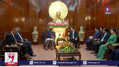 Chủ tịch Quốc hội Mozambique thăm Cần Thơ