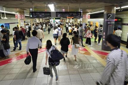 Tấn công bằng chất hóa học tại ga tàu điện ngầm ở Tokyo của Nhật Bản