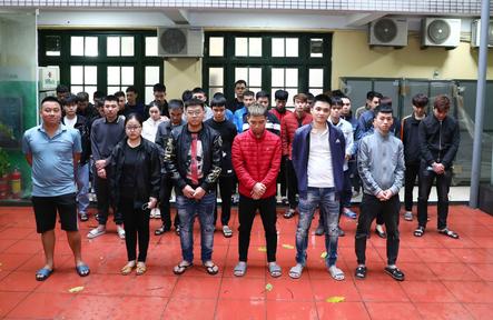 Hà Nội: Triệt phá các ổ nhóm làm giả bằng lái xe với quy mô lớn