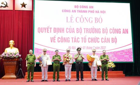 Công bố quyết định bổ nhiệm 3 Phó Giám đốc Công an thành phố Hà Nội
