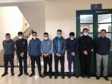 Tạm giữ 9 đối tượng thuộc trung tâm đăng kiểm 29-12D