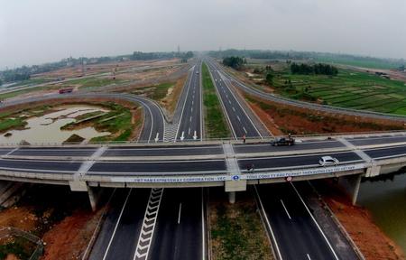 Cao điểm xử lý lái xe sử dụng ma túy trên tuyến cao tốc Nội Bài - Lào Cai và Pháp Vân - Cầu Giẽ - Ninh Bình