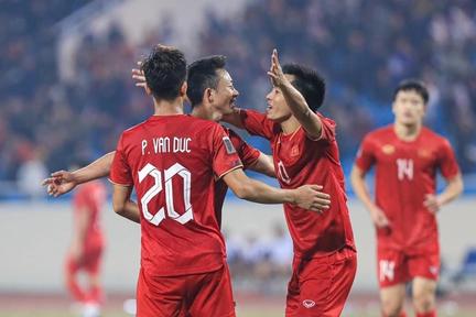 Thắng đậm Myanmar, đội tuyển Việt Nam vào bán kết AFF Cup 2022 với ngôi đầu bảng