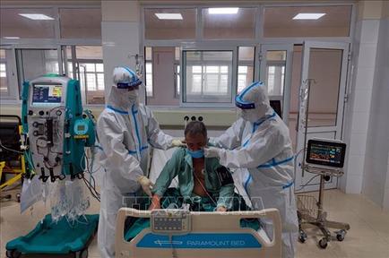 Ngày 20/4: Có 13.271 ca mắc COVID-19 mới; ca tử vong giảm kỷ lục