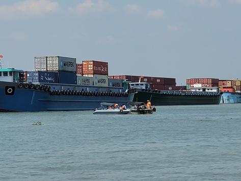 Nguyên nhân ban đầu vụ lật thuyền chở khách trên sông Đồng Nai