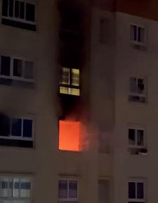 TP Hồ Chí Minh: Cháy căn hộ chung cư ở Quận 12, cư dân hốt hoảng tháo chạy