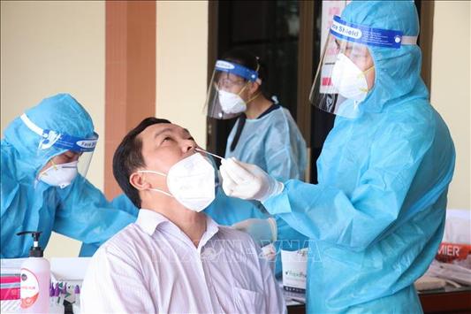 Sáng 24/1: Hơn 4.700 ca COVID-19 nặng đang điều trị; Bình Dương có F0 đầu tiên nhiễm biến chủng Omicron
