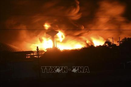 Vụ cháy kho dầu lớn nhất Cuba: Ngọn lửa đã lan tới phá hủy bồn chứa thứ 3