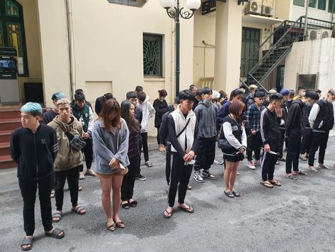 Hà Nội: Lập hồ sơ gần 100 thanh thiếu niên chạy xe máy náo loạn đường phố 