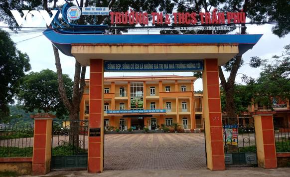 Yên Bái: Thông tin về vụ việc học sinh lớp 9 không đi học vẫn có học bạ và được xét tốt nghiệp