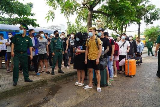 Tây Ninh: Tiếp nhận 78 công dân được giải cứu ở Campuchia về nước