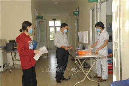 Hà Nội thêm gần 30.700 ca COVID-19 mới; 588.500 ca đang điều trị, theo dõi