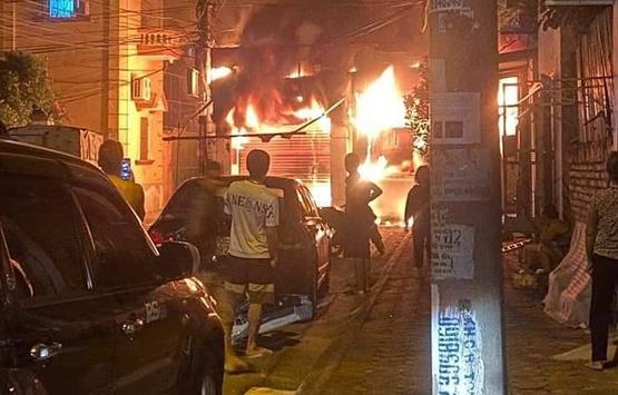Hà Nội: Cháy lớn ở khu dân cư quận Long Biên trong đêm