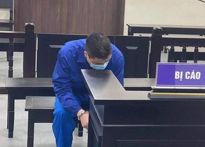 Phạt 14 năm tù đối tượng cướp xe ô tô trong hầm Trung tâm thương mại Vincom Bà Triệu (Hà Nội)
