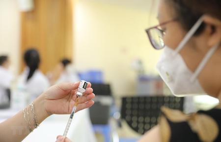 Ngày 15/7: Ca COVID-19 tăng nhẹ lên 956; Có 5.619 bệnh nhân khỏi