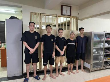 Không đủ tiền trả, khách hàng 14 tuổi bị “giam giữ” tại quán bar 