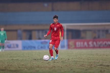 AFF Cup 2022: Tiến Dũng, Văn Đức mắc COVID-19 trước ngày sang Lào