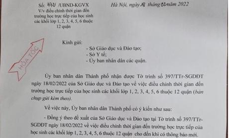 Hà Nội tạm dừng kế hoạch đưa học sinh từ lớp 1-6 tới trường