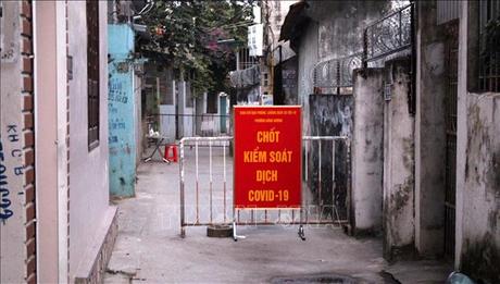 Sáng 3/1: Gần 1.000 bệnh nhân COVID-19 nặng đang thở máy, ECMO; Hà Nội là 1 trong 5 tỉnh, thành có F0 cao nhất cả nước
