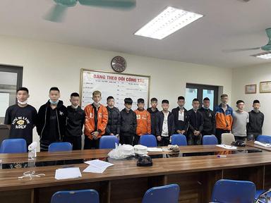 Tạm giữ 18 thanh thiếu niên gây ra vụ hỗn chiến tại quận Hà Đông, Hà Nội