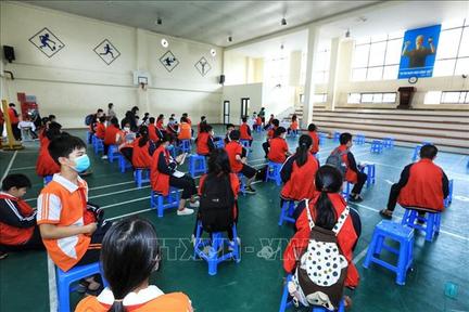 Hà Nội phát hiện hơn 1.000 ca COVID-19 mới, đã nhận 176.700 liều vaccine Moderna để tiêm cho trẻ từ 5 - dưới 12 tuổi