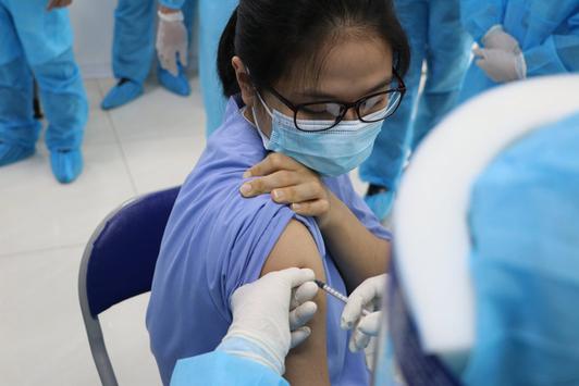 Cục Quản lý Dược đồng ý tiêm liều thứ 3 của vaccine Moderna bằng nửa liều cơ bản