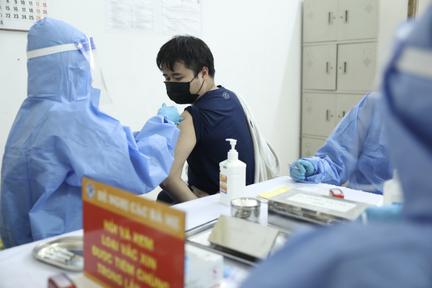 Hà Nội lại lập kỷ lục phát hiện thêm gần 5.500 F0 mới, có hơn 202.000 ca đang điều trị
